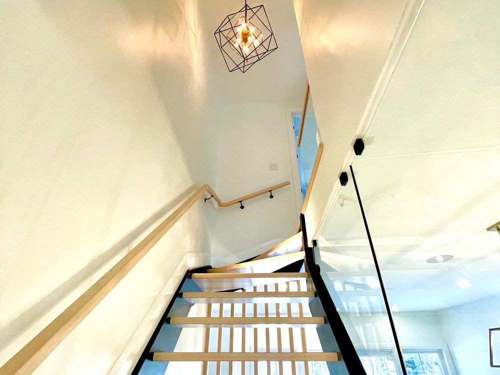 White staircase repaint in Orléans